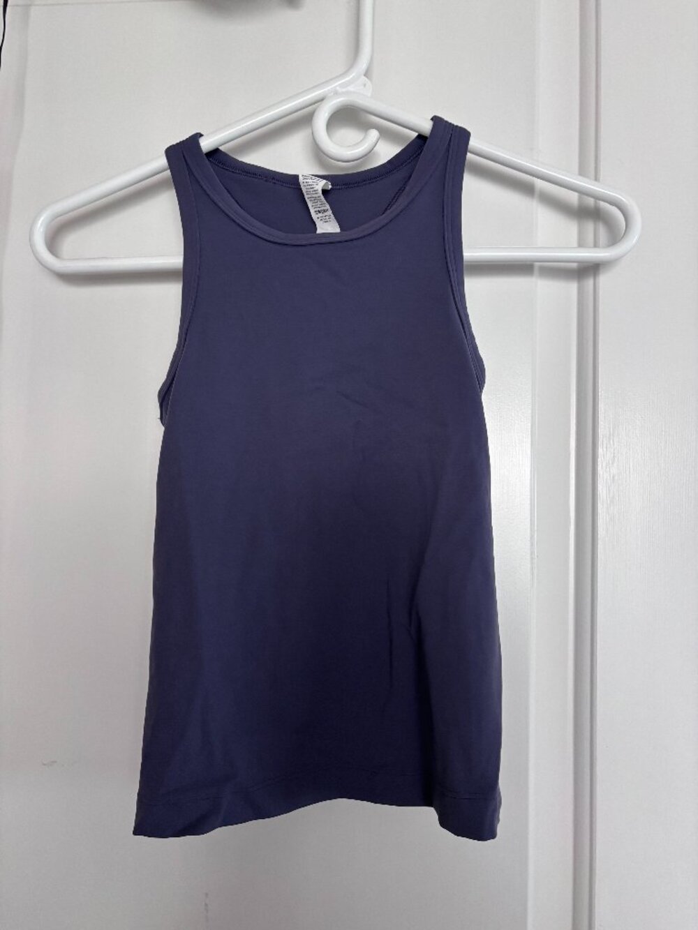 Pre-worn MINT Lululemon Women's Size 0 Dark Purple Sleeveless Tank Top